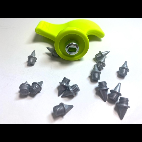 Nike Track and Field 14 Metal Spikes, Wrench Tool, Bag - Picture 4 of 6